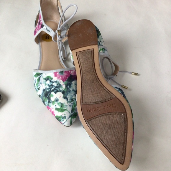 Franco Sarto Floral Pointed Shoes - Picture 2 of 8